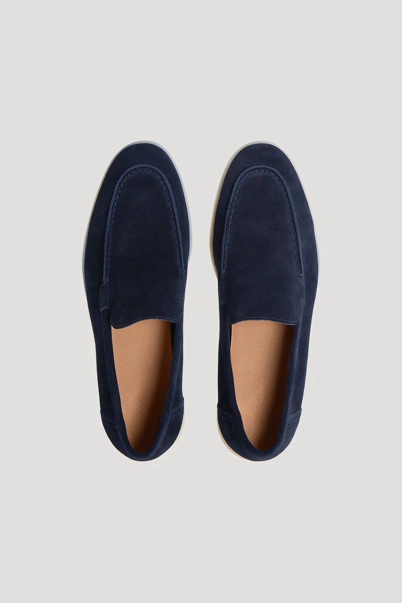The Classic Low Loafer